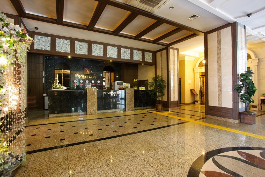 אנסאן Aura Hotel מראה חיצוני תמונה