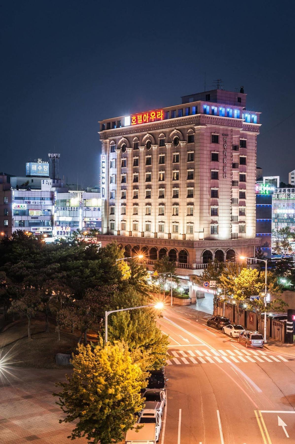 אנסאן Aura Hotel מראה חיצוני תמונה
